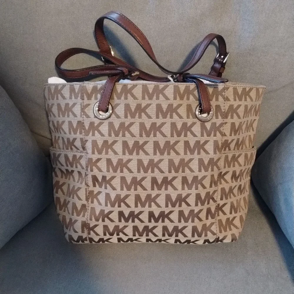 Michael Kors Jet Set Monogram Tote